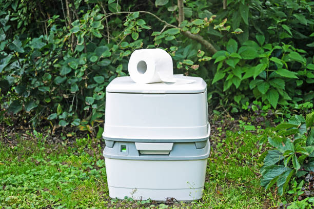 Best Portable restroom trailer rental  in Macdonnell Heights, NY